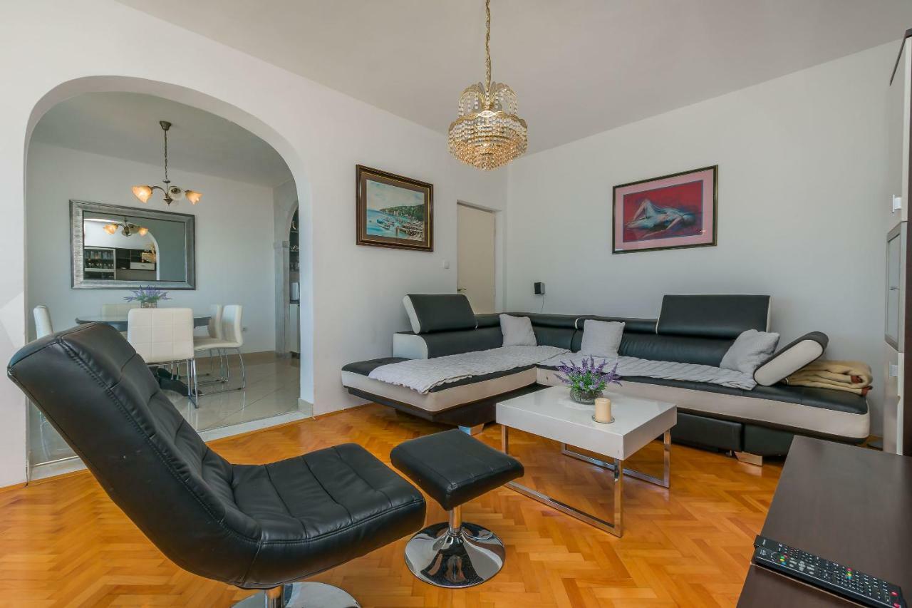 Apartment Marijana Omiš Εξωτερικό φωτογραφία